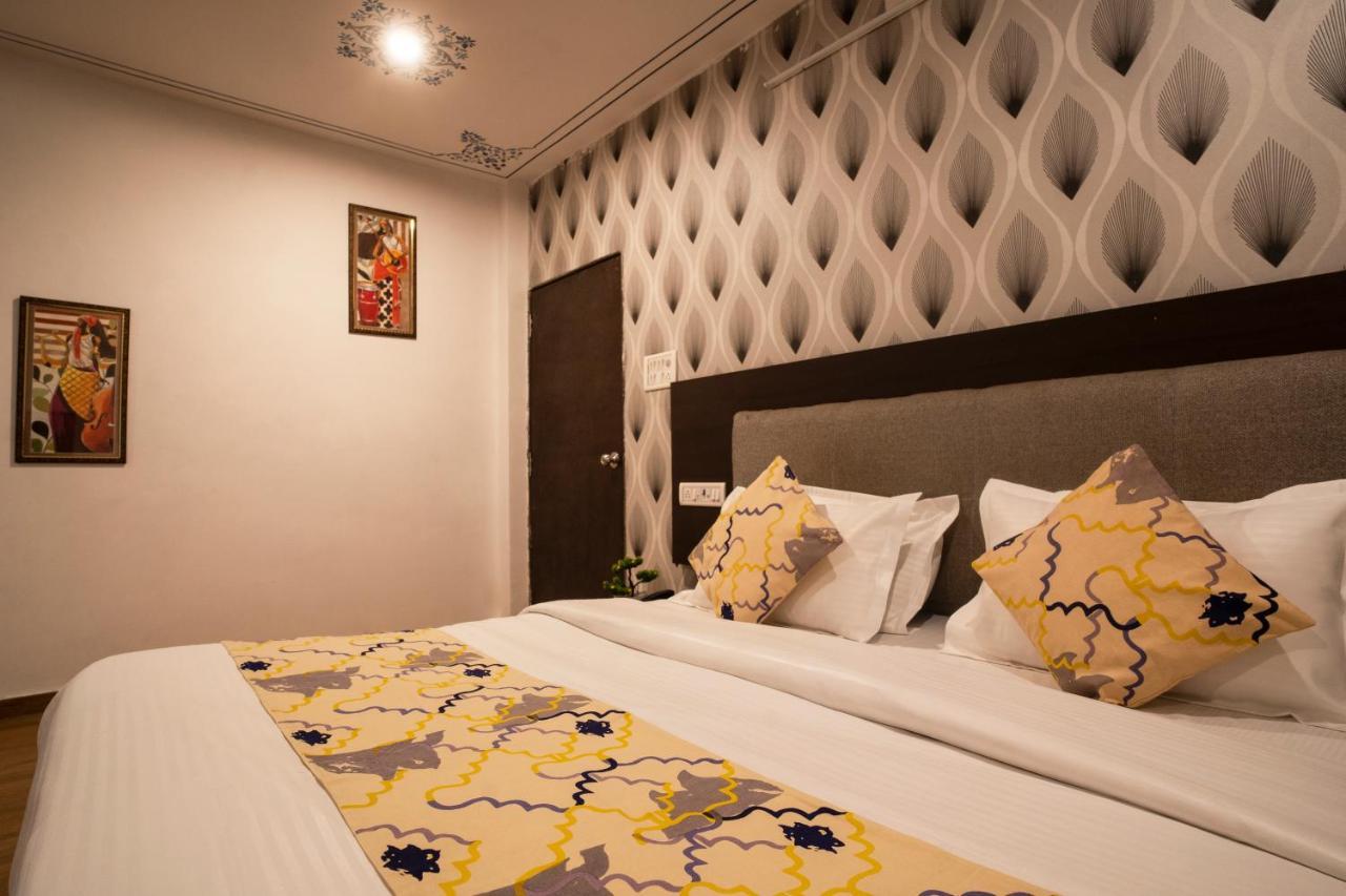 Tripli Hotels Arunoday Palace Udaipur Esterno foto